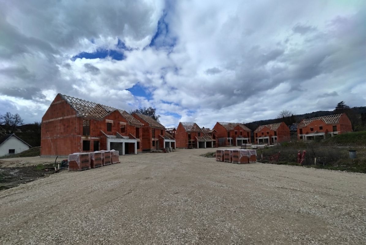 Chantier L Ecrin Vert Bonneville - gros oeuvre maisons jumelees vue 1