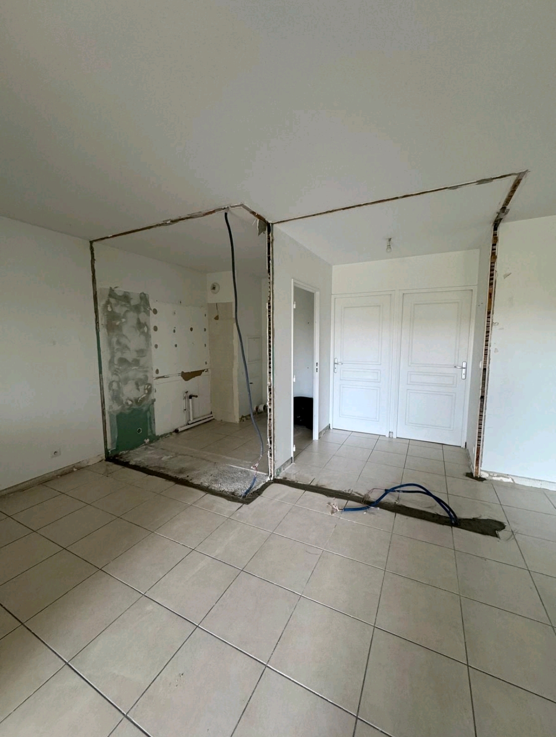 Salle de douche pendant travaux - La Ciotat