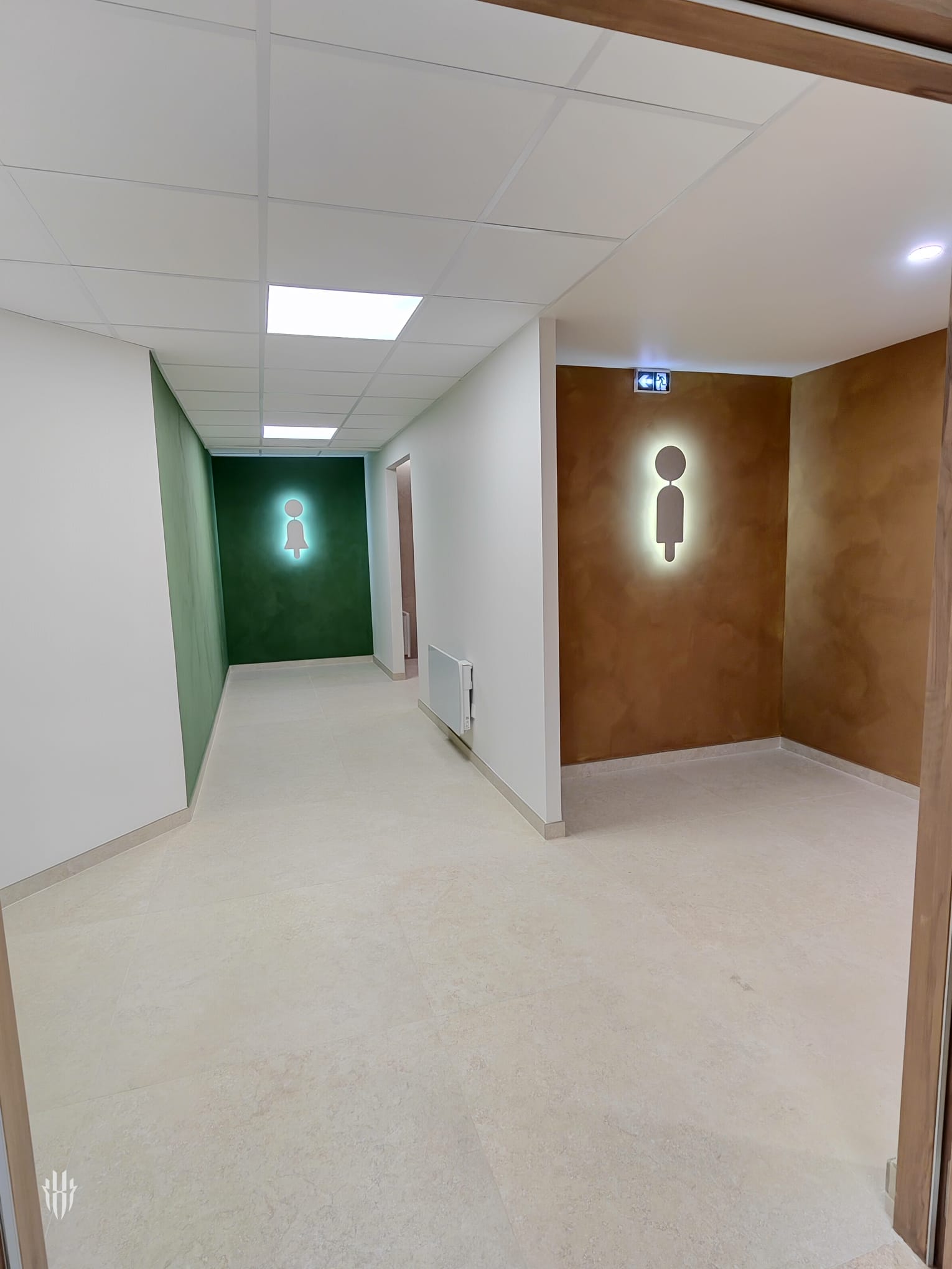 Couloir vue 2 après travaux - Trets