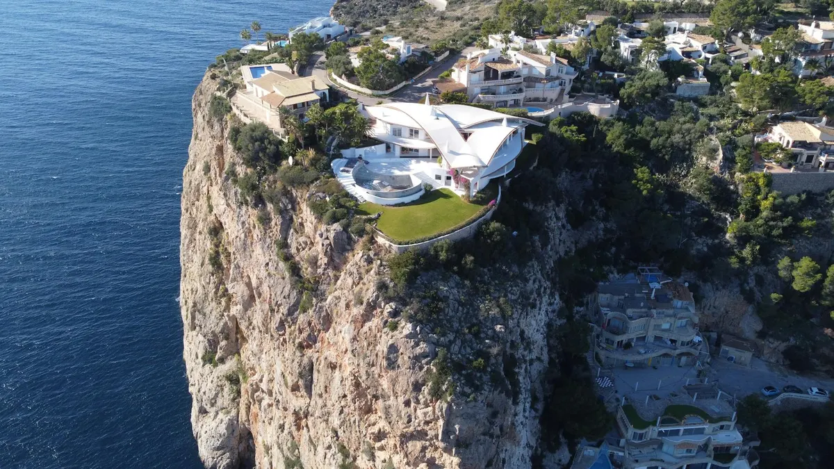 Construction neuve d'une villa contemporaine avec vue mer a Toulon
