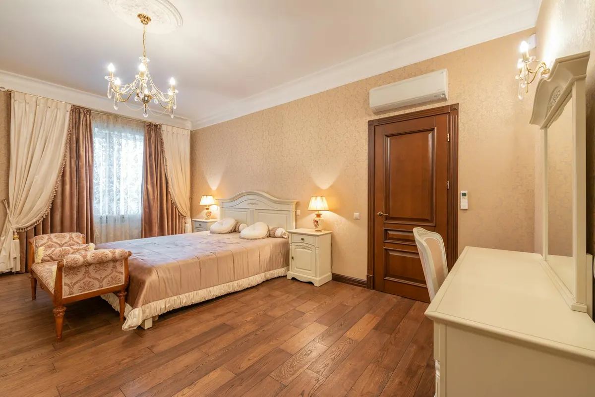 Suite parentale élégante au design raffiné à Saint-Tropez