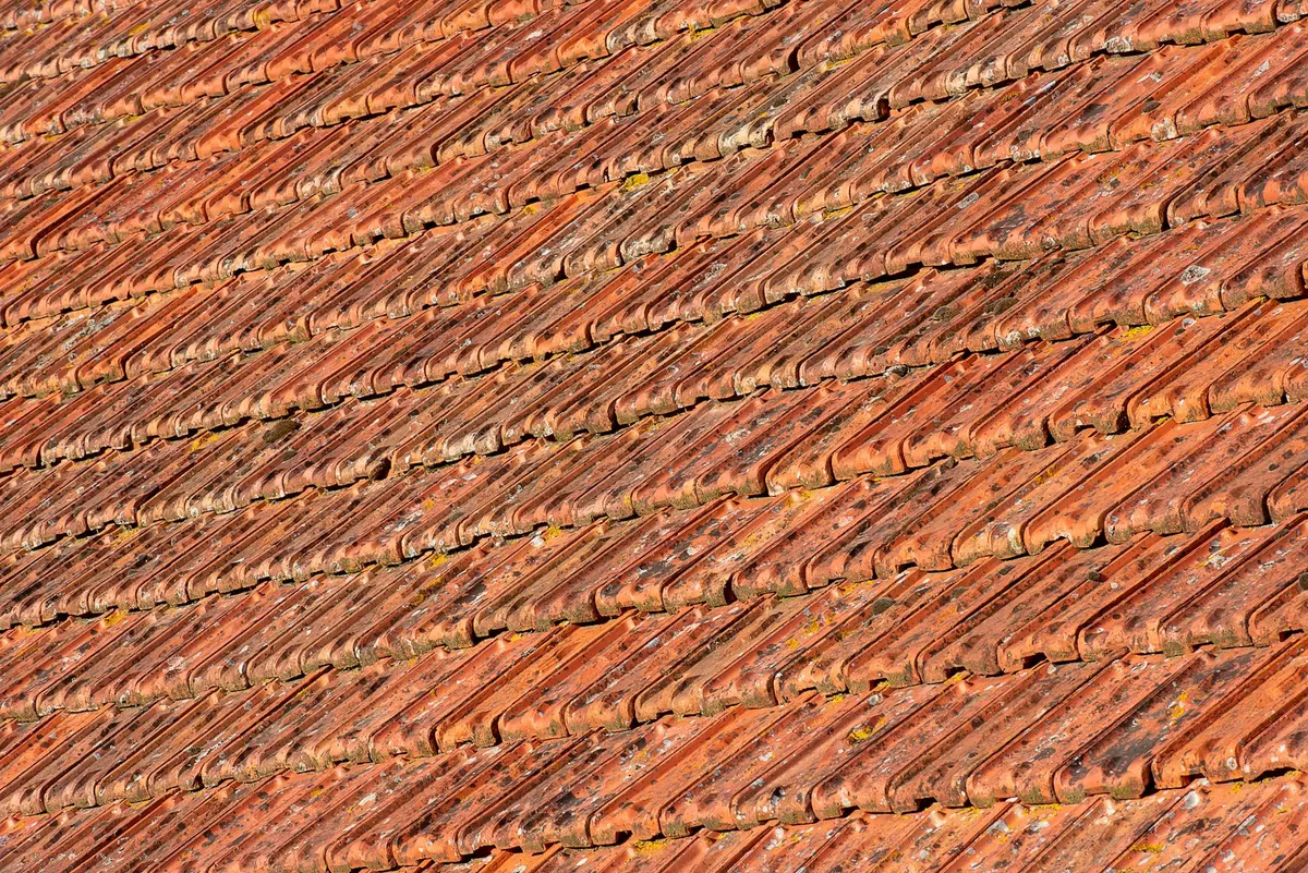 Toiture en tuiles canal d'une extension de maison provençale à Aix-en-Provence