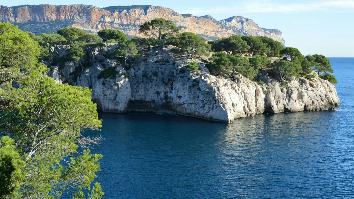 Maison contemporaine en bord de mer face aux calanques près de La Ciotat