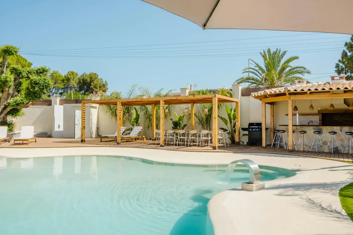 Villa de luxe méditerranéenne avec permis de construire à Cannes