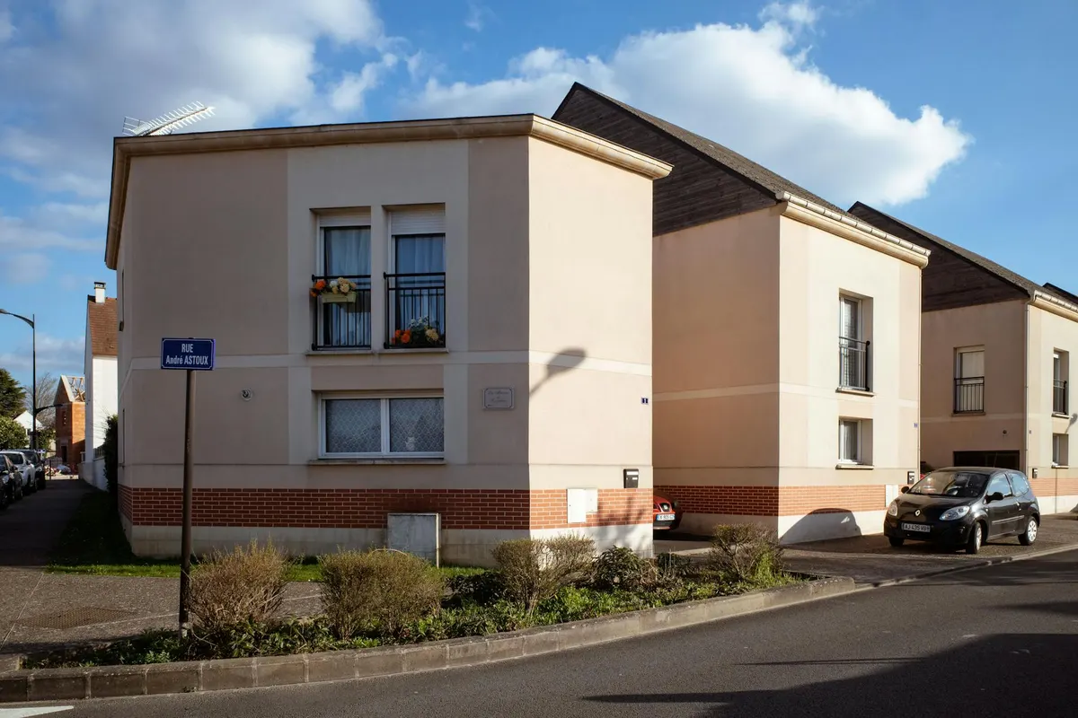 Petit immeuble résidentiel moderne à Fréjus