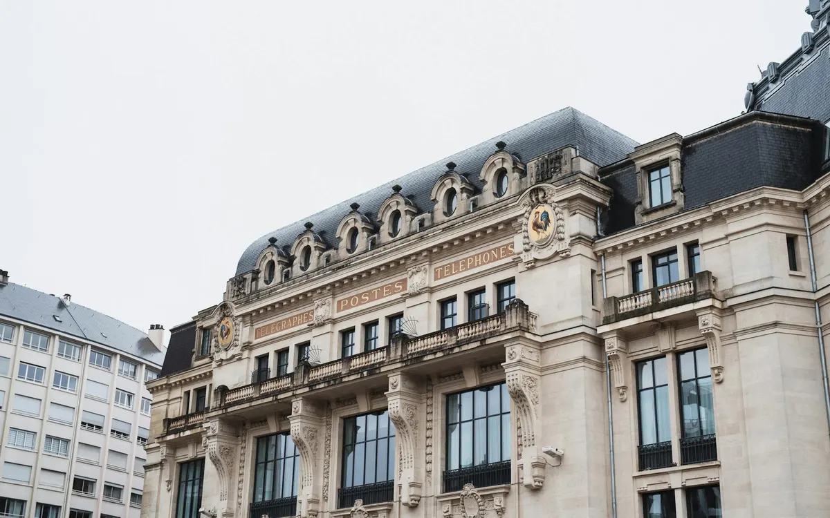 Réhabilitation d'un hôtel particulier ancien en pierre à Aix-en-Provence